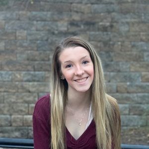 Meet your Posher, Courtney